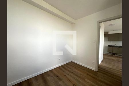 Quarto 1 de apartamento para alugar com 2 quartos, 37m² em Vila Mira, São Paulo