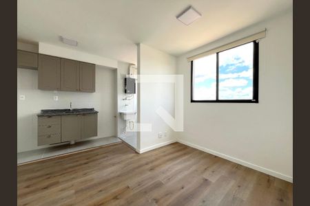 Sala de apartamento para alugar com 2 quartos, 37m² em Vila Mira, São Paulo