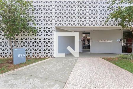 Studio à venda com 29m², 1 quarto e 1 vaga Studio à venda com 29m², 1 quarto e 1 vagaFachada