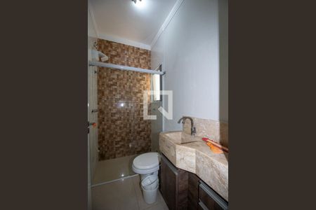 Casa de condomínio para alugar com 160m², 3 quartos e 4 vagas Casa de condomínio para alugar com 160m², 3 quartos e 4 vagasBanheiro da Suíte