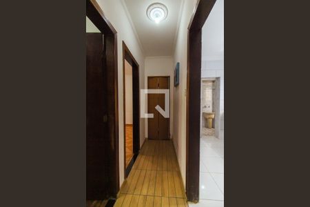 Corredor de casa para alugar com 2 quartos, 100m² em Parada Xv de Novembro, São Paulo