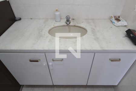 Casa à venda com 228m², 4 quartos e 5 vagasBanheiro Social