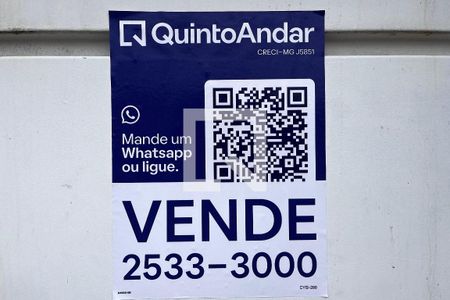 Casa à venda com 228m², 4 quartos e 5 vagas Casa à venda com 228m², 4 quartos e 5 vagasPlaquinha Instalada