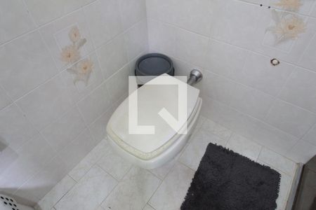 Casa à venda com 228m², 4 quartos e 5 vagasBanheiro Social