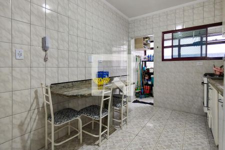 Cozinha de apartamento para alugar com 2 quartos, 112m² em Vila Tupi, Praia Grande