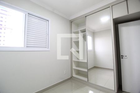 Quarto 1 de apartamento para alugar com 3 quartos, 117m² em Jardim Botânico, Uberlândia