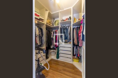 Apartamento para alugar com 78m², 2 quartos e 2 vagas Apartamento para alugar com 78m², 2 quartos e 2 vagasCloset da suíte