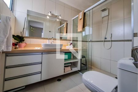 Apartamento à venda com 136m², 3 quartos e 2 vagasQuarto 2 - suite