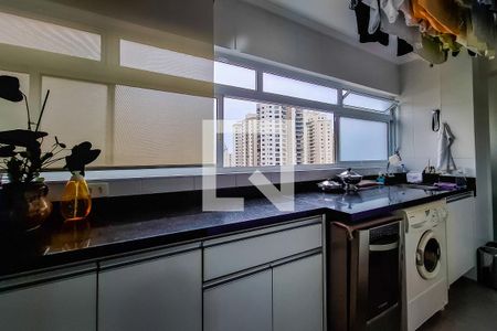 Apartamento à venda com 136m², 3 quartos e 2 vagasÁrea de Serviço