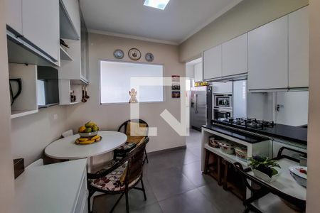 Apartamento à venda com 136m², 3 quartos e 2 vagasCozinha
