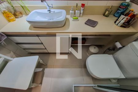 Apartamento à venda com 136m², 3 quartos e 2 vagasBanheiro Social