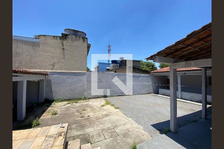 Casa à venda com 533m², 2 quartos e 5 vagas Casa à venda com 533m², 2 quartos e 5 vagasÁrea Externa