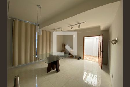Sala de casa à venda com 2 quartos, 533m² em Água Santa, Rio de Janeiro