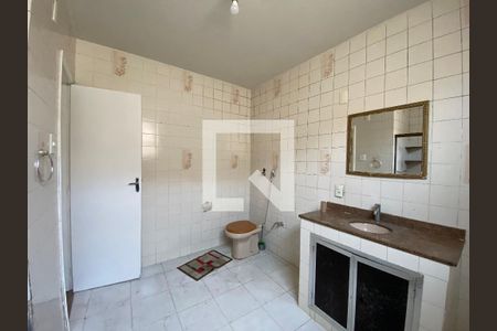 Casa à venda com 533m², 2 quartos e 5 vagas Casa à venda com 533m², 2 quartos e 5 vagasBanheiro