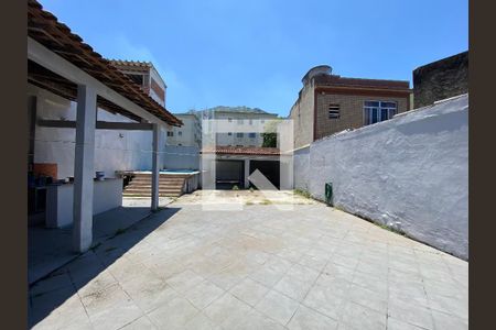 Casa à venda com 533m², 2 quartos e 5 vagas Casa à venda com 533m², 2 quartos e 5 vagasÁrea Externa