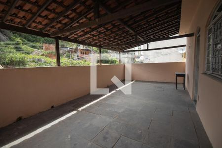Casa para alugar com 800m², 4 quartos e sem vaga Casa para alugar com 800m², 4 quartos e sem vagaVaranda