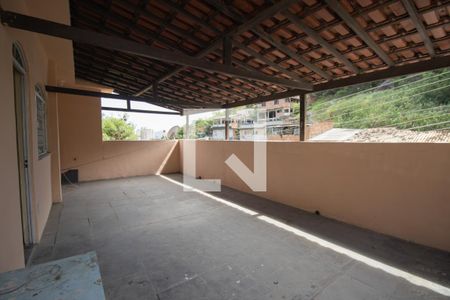 Casa para alugar com 800m², 4 quartos e sem vaga Casa para alugar com 800m², 4 quartos e sem vagaVaranda