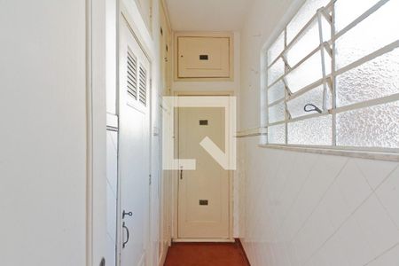 Casa à venda com 300m², 5 quartos e 5 vagas Casa à venda com 300m², 5 quartos e 5 vagasDespensa