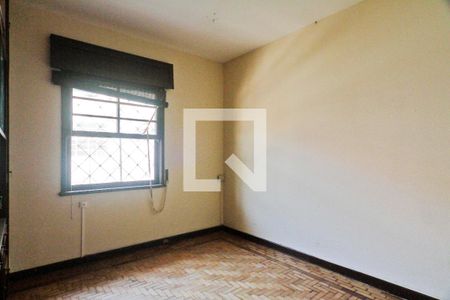 Casa à venda com 300m², 5 quartos e 5 vagas Casa à venda com 300m², 5 quartos e 5 vagasQuarto 4