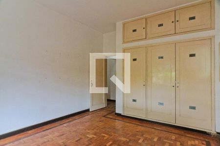 Casa à venda com 300m², 5 quartos e 5 vagas Casa à venda com 300m², 5 quartos e 5 vagasQuarto 3