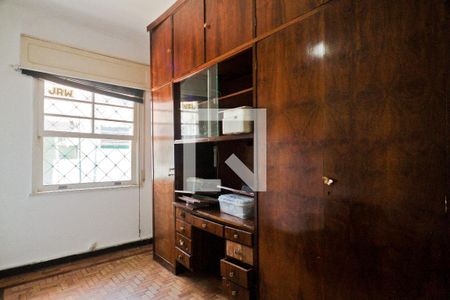 Casa à venda com 300m², 5 quartos e 5 vagas Casa à venda com 300m², 5 quartos e 5 vagasQuarto 5