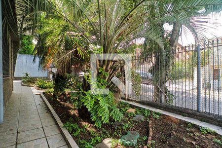 Casa à venda com 300m², 5 quartos e 5 vagas Casa à venda com 300m², 5 quartos e 5 vagasÁrea externa