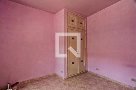 Casa à venda com 300m², 5 quartos e 5 vagas Casa à venda com 300m², 5 quartos e 5 vagasQuarto de Serviço