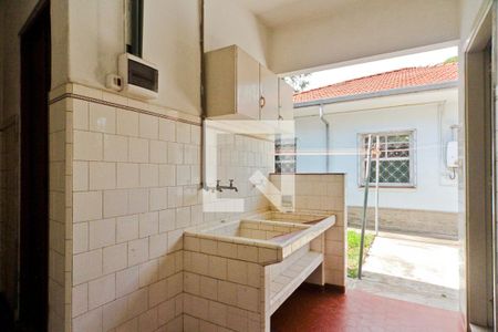 Casa à venda com 300m², 5 quartos e 5 vagas Casa à venda com 300m², 5 quartos e 5 vagasÁrea de Serviço