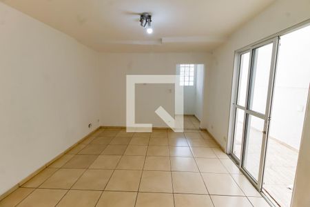 Sala 2 de casa para alugar com 4 quartos, 180m² em Jardim Rubio, São Paulo
