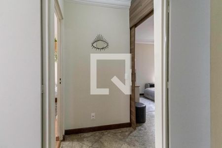 Corredor de apartamento à venda com 4 quartos, 157m² em Itapoã, Belo Horizonte