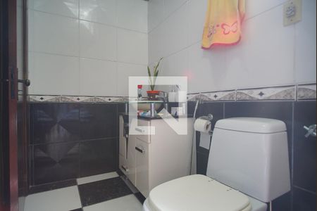 Casa à venda com 218m², 3 quartos e 10 vagas Casa à venda com 218m², 3 quartos e 10 vagasBanheiro da Suíte 1