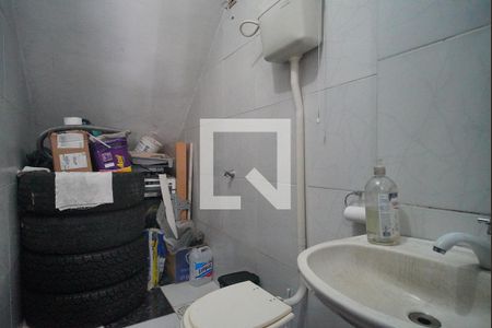 Casa à venda com 218m², 3 quartos e 10 vagas Casa à venda com 218m², 3 quartos e 10 vagasLavabo