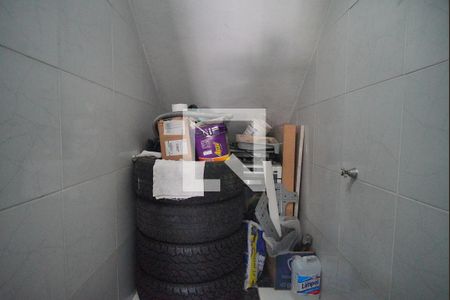 Casa à venda com 218m², 3 quartos e 10 vagas Casa à venda com 218m², 3 quartos e 10 vagasLavabo