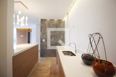 Apartamento à venda com 200m², 2 quartos e 3 vagasCozinha