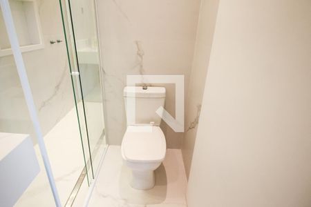 Apartamento à venda com 200m², 2 quartos e 3 vagasBanheiro 2 da Suíte