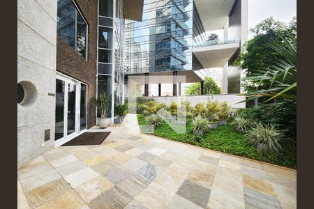 Apartamento à venda com 200m², 2 quartos e 3 vagasEntrada