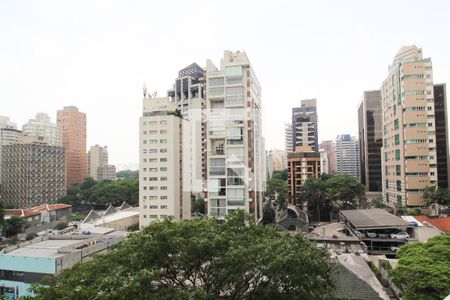 Apartamento à venda com 200m², 2 quartos e 3 vagasVista