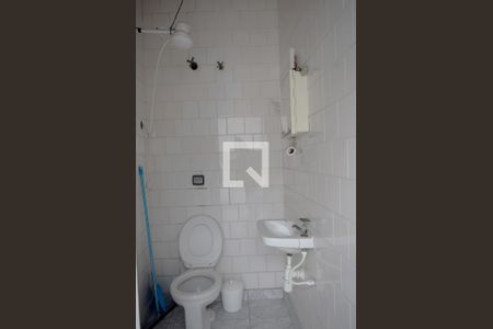 Casa à venda com 300m², 3 quartos e 2 vagasBanheiro de serviço