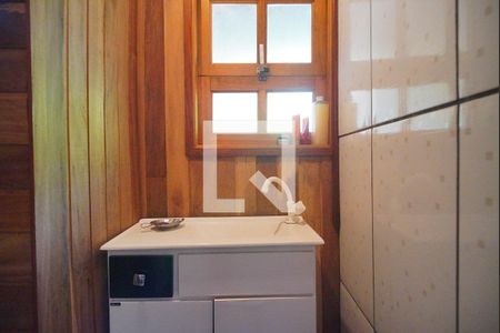 Casa à venda com 230m², 3 quartos e 4 vagas Casa à venda com 230m², 3 quartos e 4 vagasBanheiro da Suíte