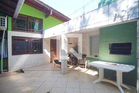 Casa à venda com 230m², 3 quartos e 4 vagas Casa à venda com 230m², 3 quartos e 4 vagasChurrasqueira