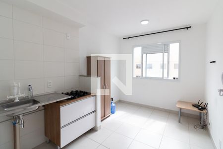 Sala de apartamento para alugar com 2 quartos, 33m² em Jardim Celeste, São Paulo