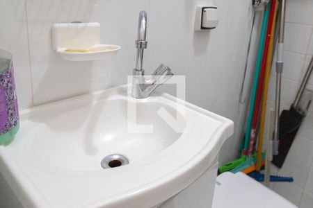Apartamento à venda com 100m², 4 quartos e 1 vagaBanheiro de Serviço