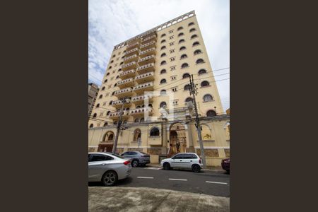 Apartamento para alugar com 168m², 3 quartos e 2 vagas Apartamento para alugar com 168m², 3 quartos e 2 vagasFachada