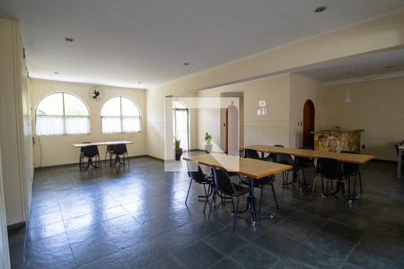 Apartamento para alugar com 168m², 3 quartos e 2 vagas Apartamento para alugar com 168m², 3 quartos e 2 vagasÁrea comum - Salão de festas
