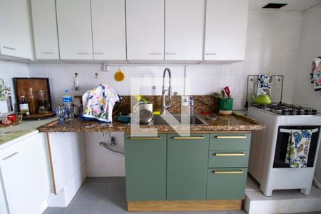 Apartamento para alugar com 168m², 3 quartos e 2 vagas Apartamento para alugar com 168m², 3 quartos e 2 vagasCozinha