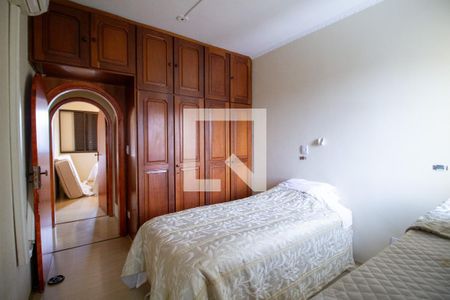 Apartamento para alugar com 168m², 3 quartos e 2 vagas Apartamento para alugar com 168m², 3 quartos e 2 vagasSuíte 2