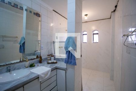 Apartamento para alugar com 168m², 3 quartos e 2 vagas Apartamento para alugar com 168m², 3 quartos e 2 vagasBanheiro da Suíte 1