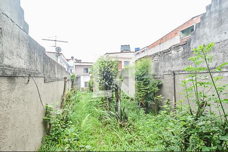 Casa à venda com 160m², 2 quartos e 1 vagaQuintal