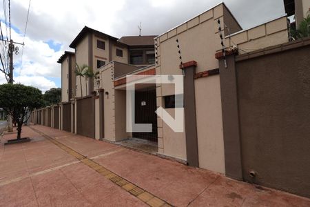 Apartamento para alugar com 120m², 2 quartos e 1 vagaFachada