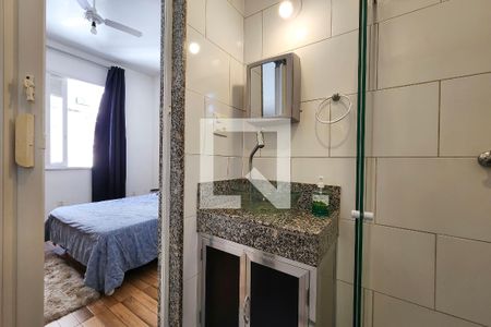Banheiro de apartamento para alugar com 1 quarto, 19m² em Centro, Rio de Janeiro